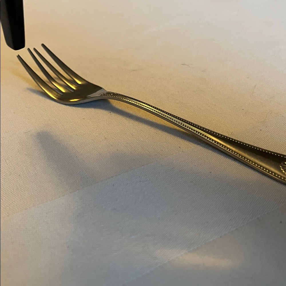 Supreme Cutlery by Towle Chestnut Stainless Silverware Made In Japan 30 Pieces - Picture 7 of 11